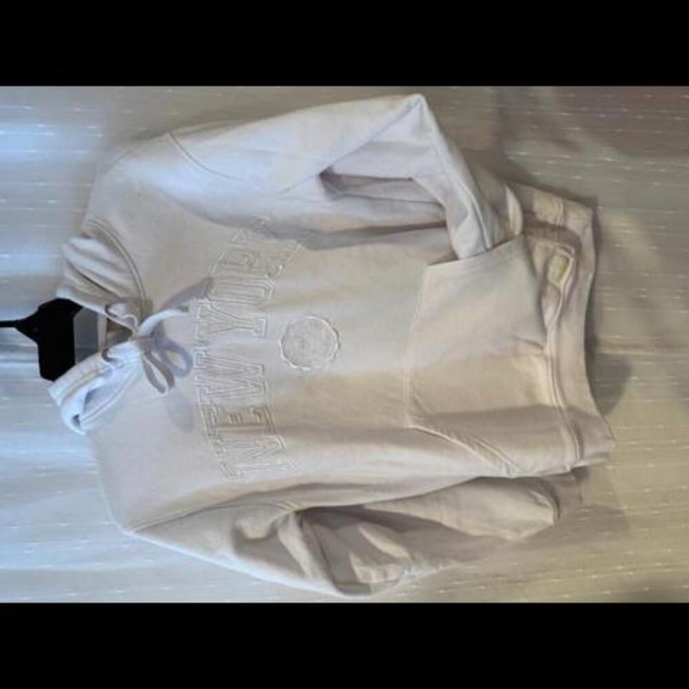 NEW YORK ALL WHITE HOODIE WOMEN'S SIZE MEDIUM COTTON BLEND